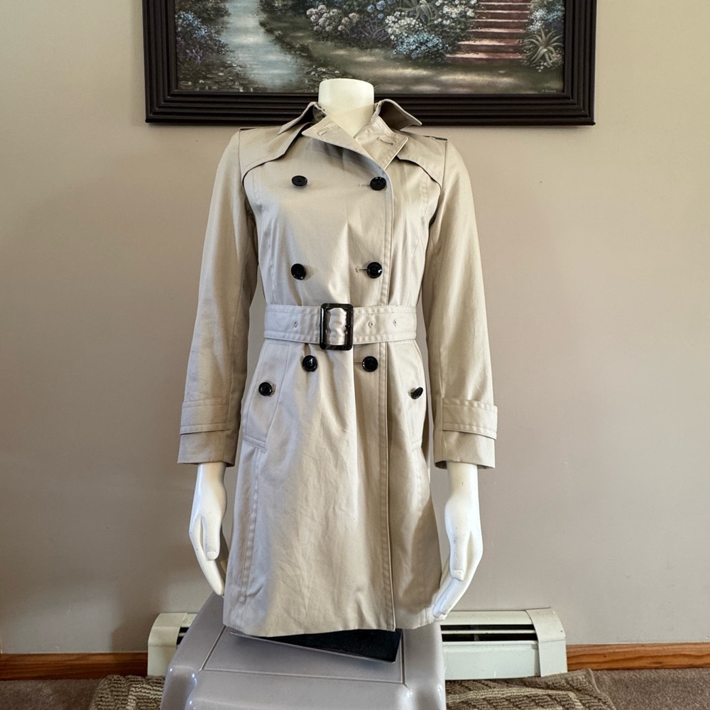 Banana Republic Women's Beige Trench Coat